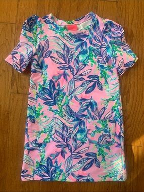 Lilly Pulitzer Girls dress size 6/7 Medium